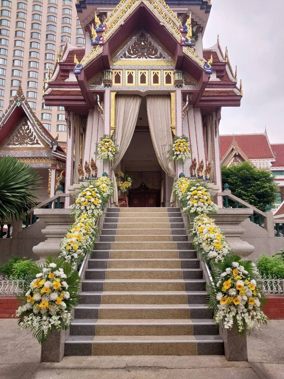 ดอกไม้หน้าเมรุ วัดราชประดิษ ส่งถึงวัด กรุงเทพฯ